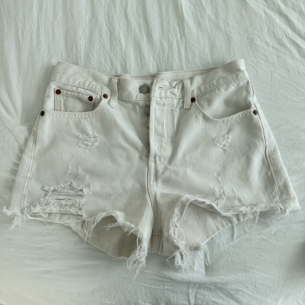 501 Levi’s High Waisted Shorts